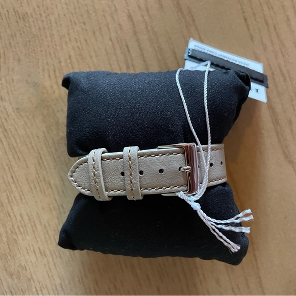 Women’s Coach Watch - Picture 3 of 6